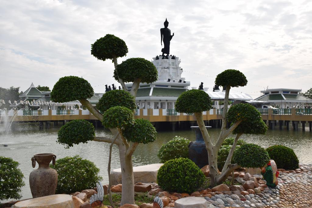 Sumali Villa Sing Buri Exterior photo